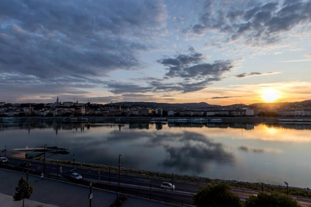 Apartment View Of Your Kingdom - Superhost Budapest