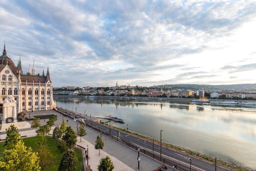 Apartment View Of Your Kingdom - Superhost